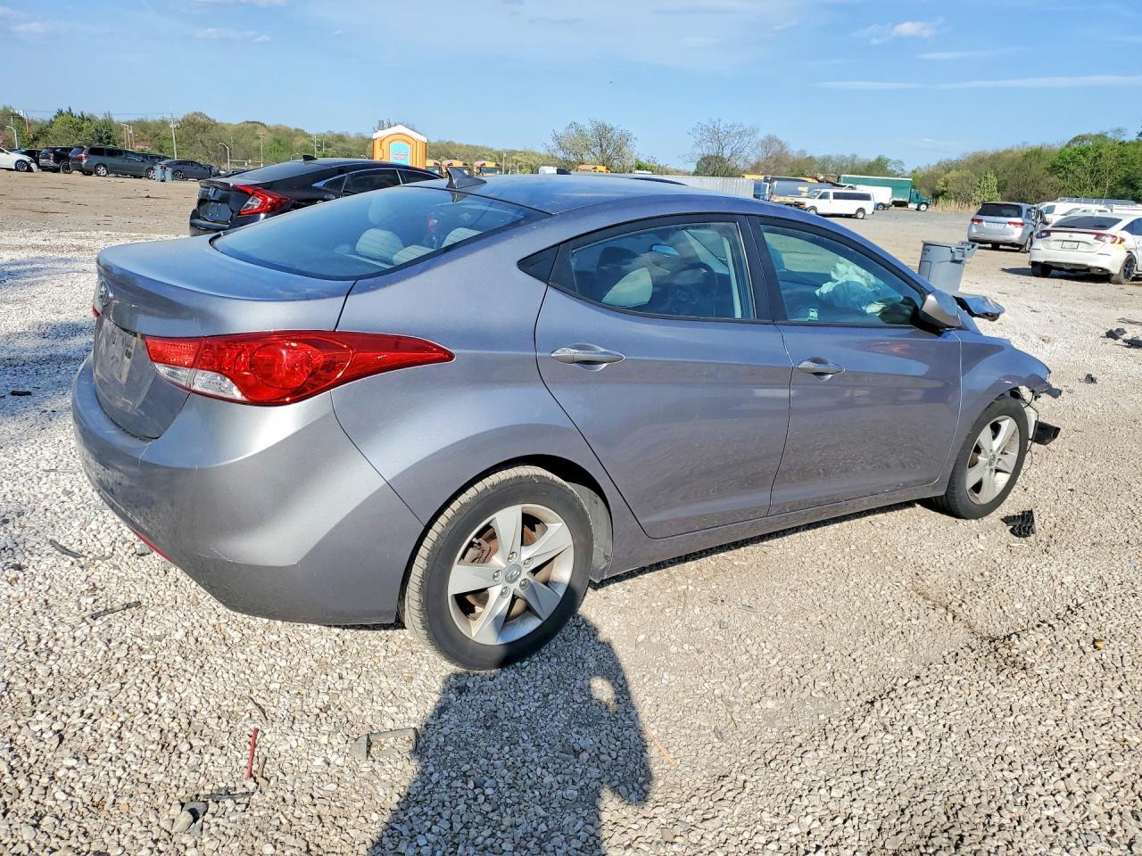 2013 Hyundai Elantra Gls - Фото 3