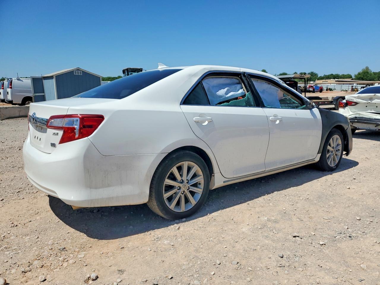 2012 Toyo Camry - Image 3