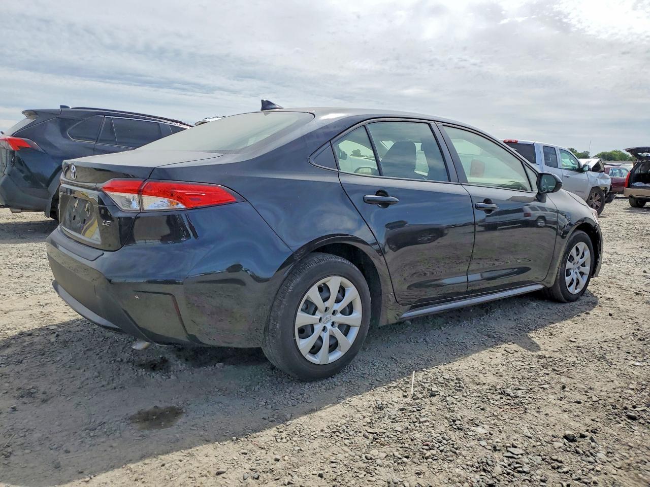 2021 Toyota Corolla Le - Фото 3
