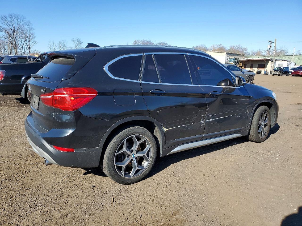 2018 BMW X1 xDrive28I - Image 3