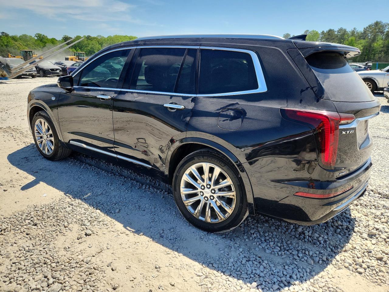 2021 Cadillac Xt6 Premium Luxury - Image 2