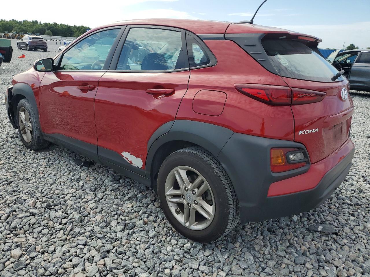 2021 Hyundai Kona Se - Фото 2