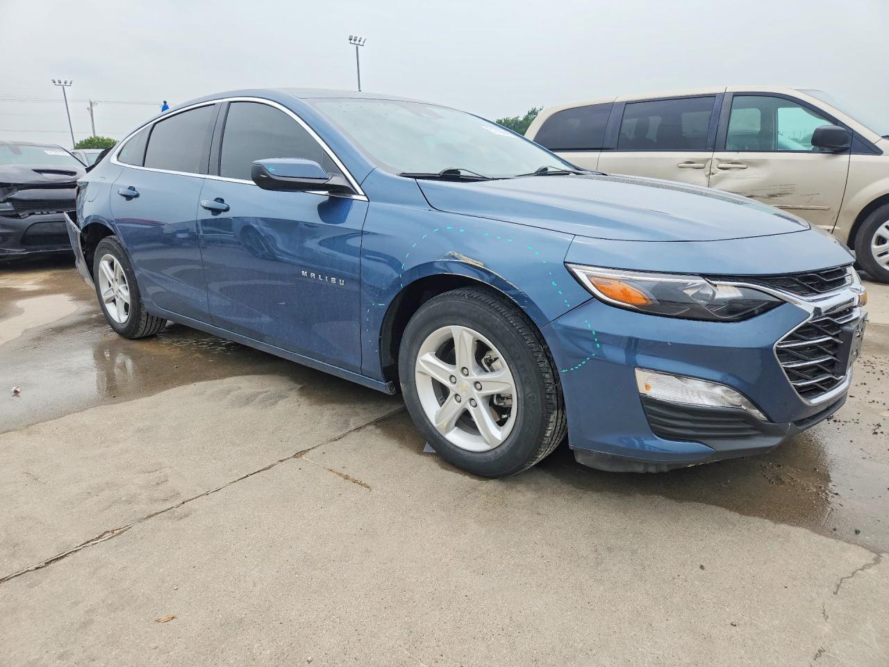 2025 Chevrolet Malibu Lt - Image 4