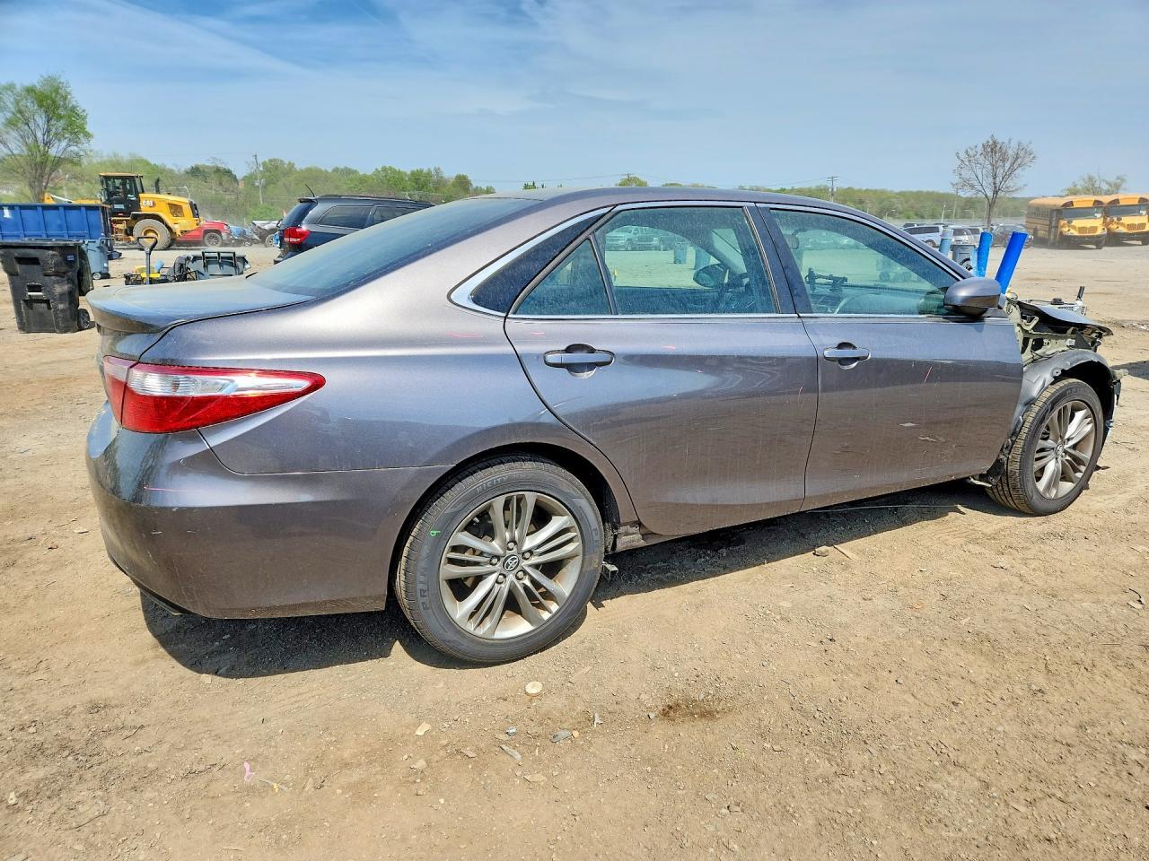 2017 Toyota Camry Se - Image 3