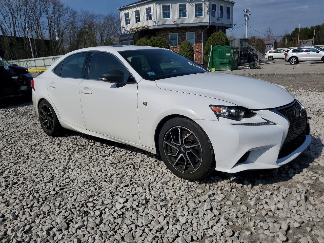 2016 Lexus Is 300 - Фото 4