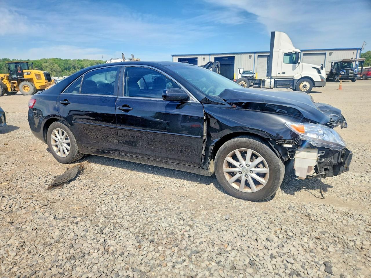 2010 Toyota Camry Xle V6 - Image 4