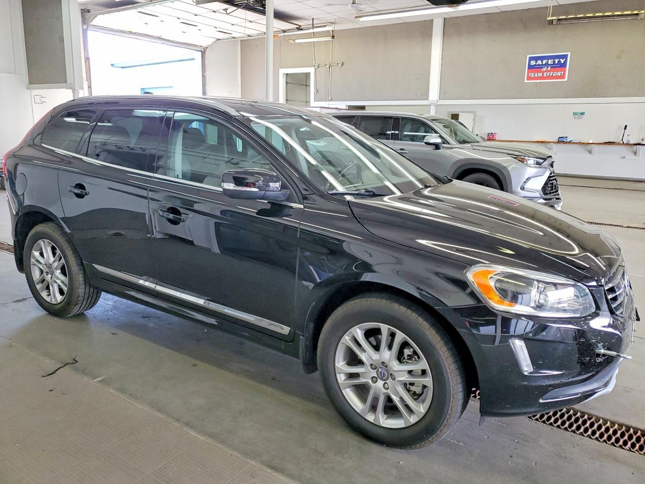 2016 Volvo Xc60 T5 Platinum - Фото 4