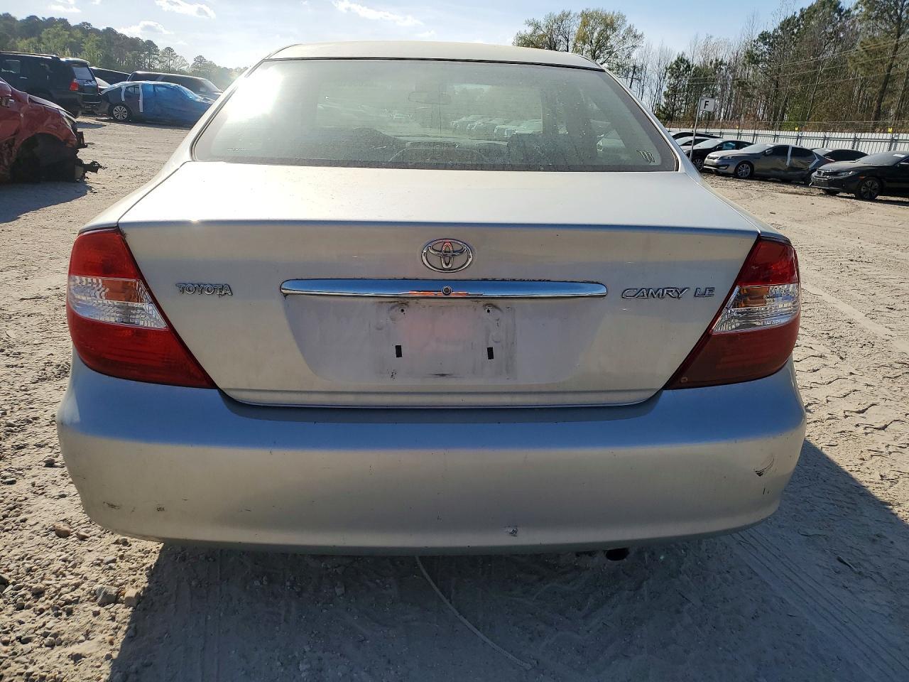 2003 Toyota Camry Le - Фото 6