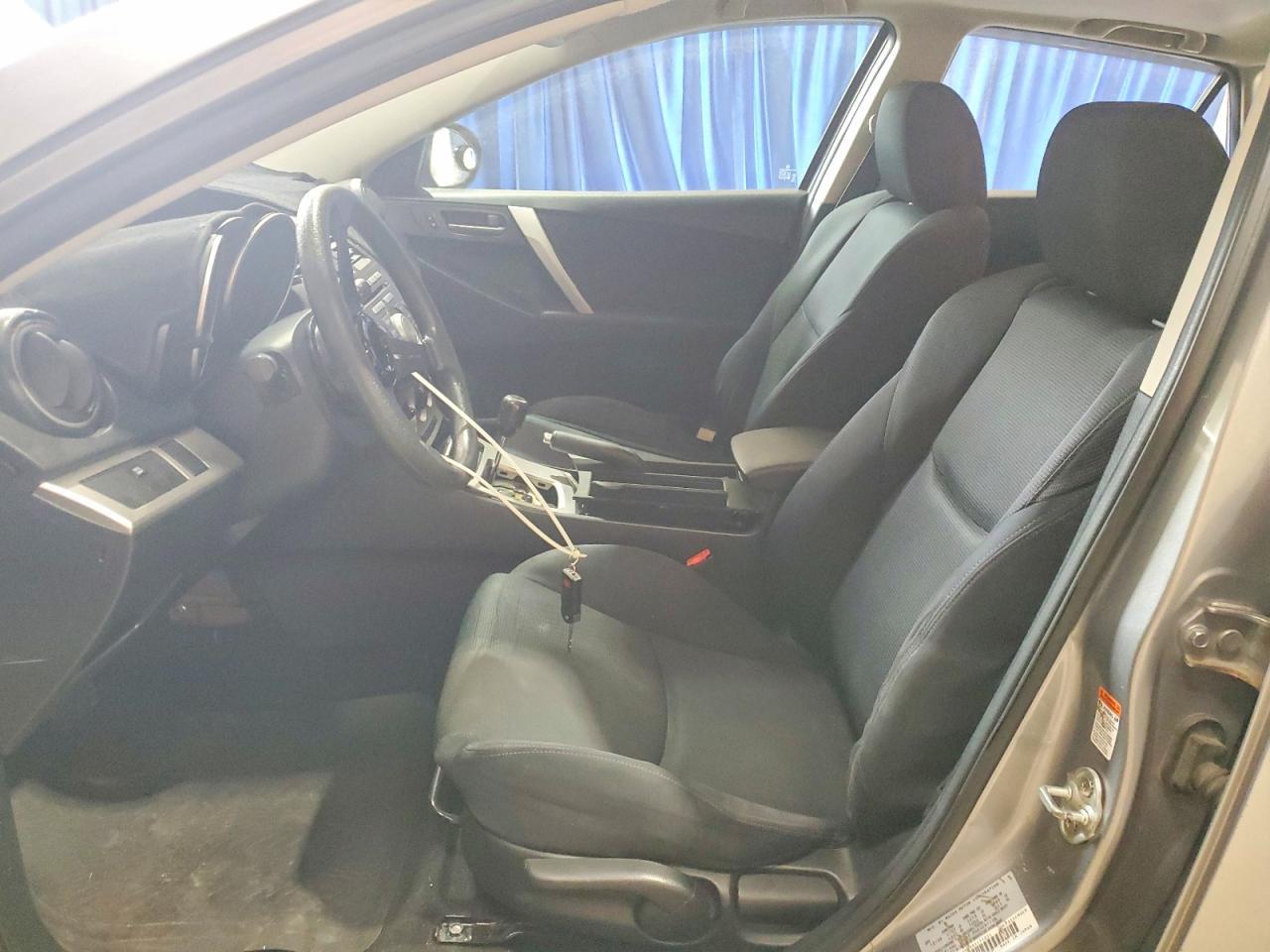 2010 Mazda 3 S - Image 7