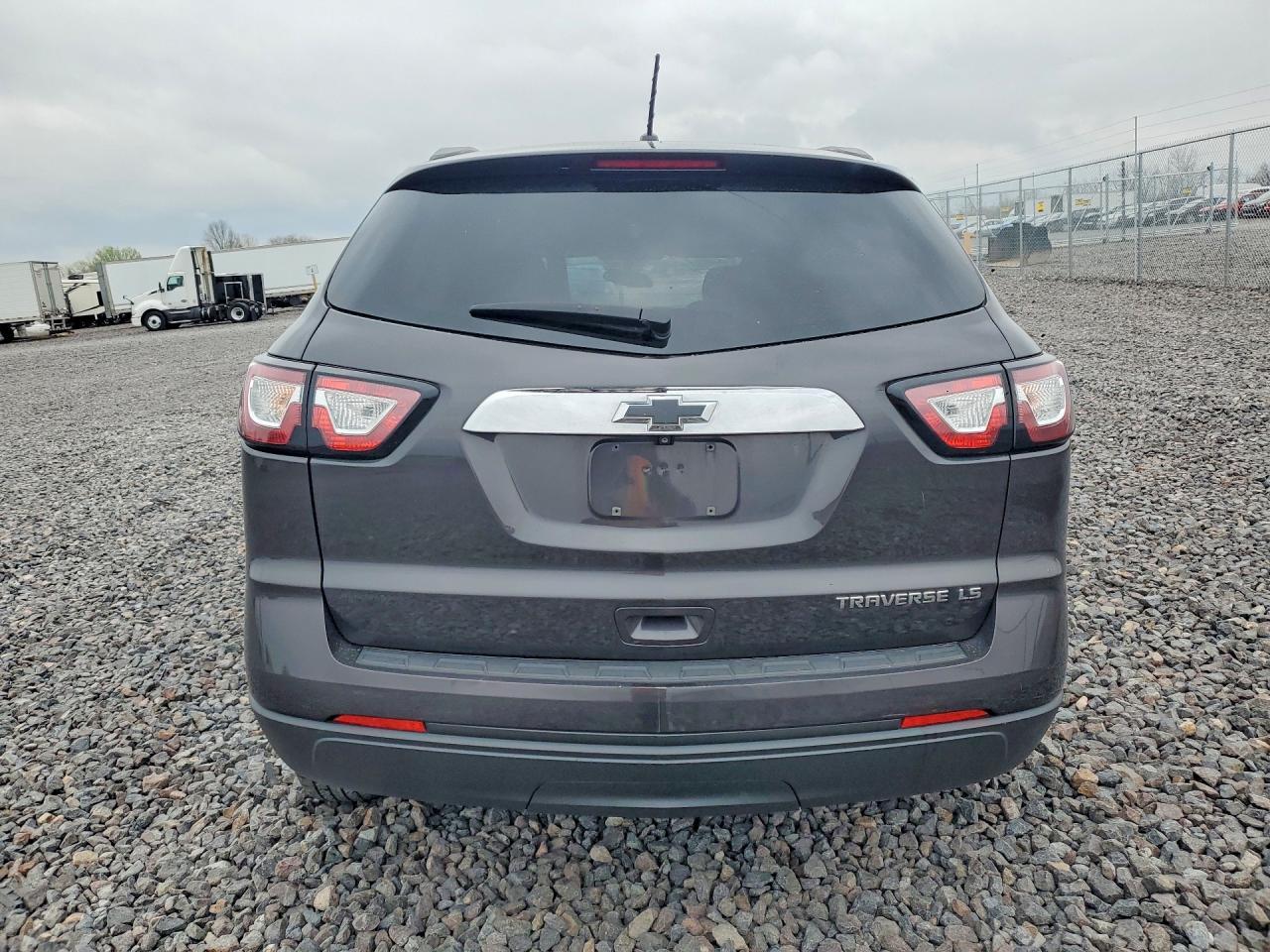 2015 Chevrolet Traverse Ls - Фото 6