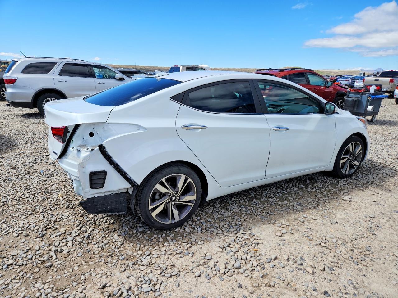 2015 Hyundai Elantra - Image 3