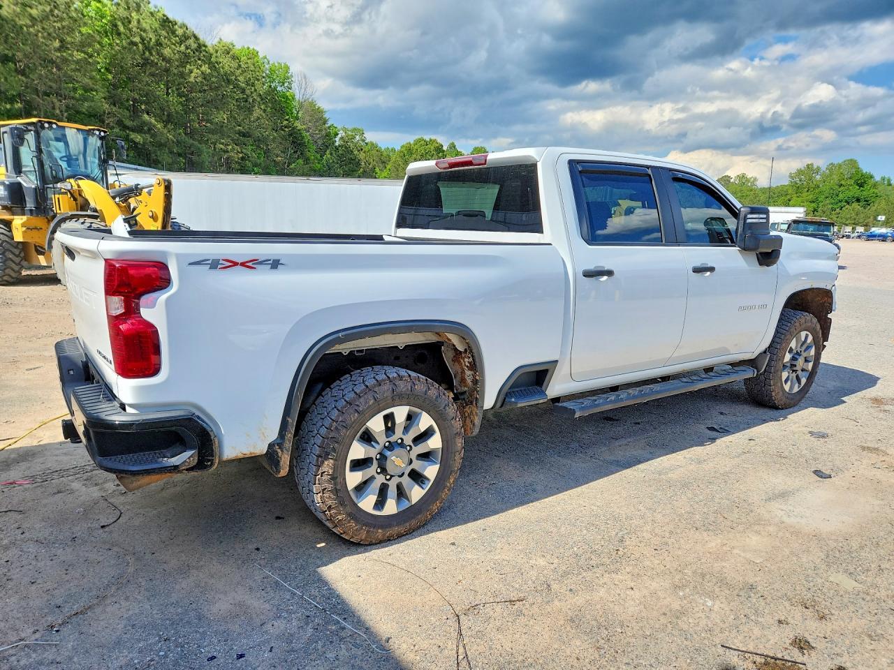 2024 Chevrolet Silverado K2500 Custom - Image 3