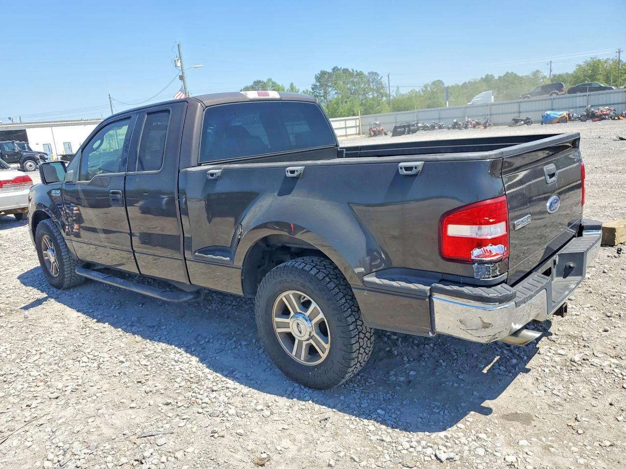 2005 Ford F150 - Фото 2