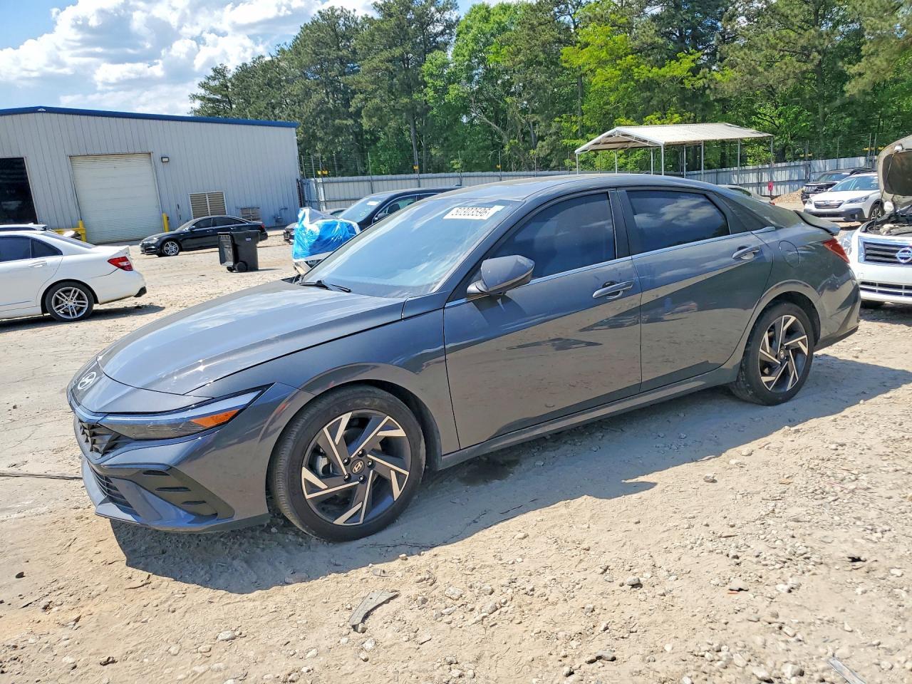 2024 Hyundai Elantra Limited