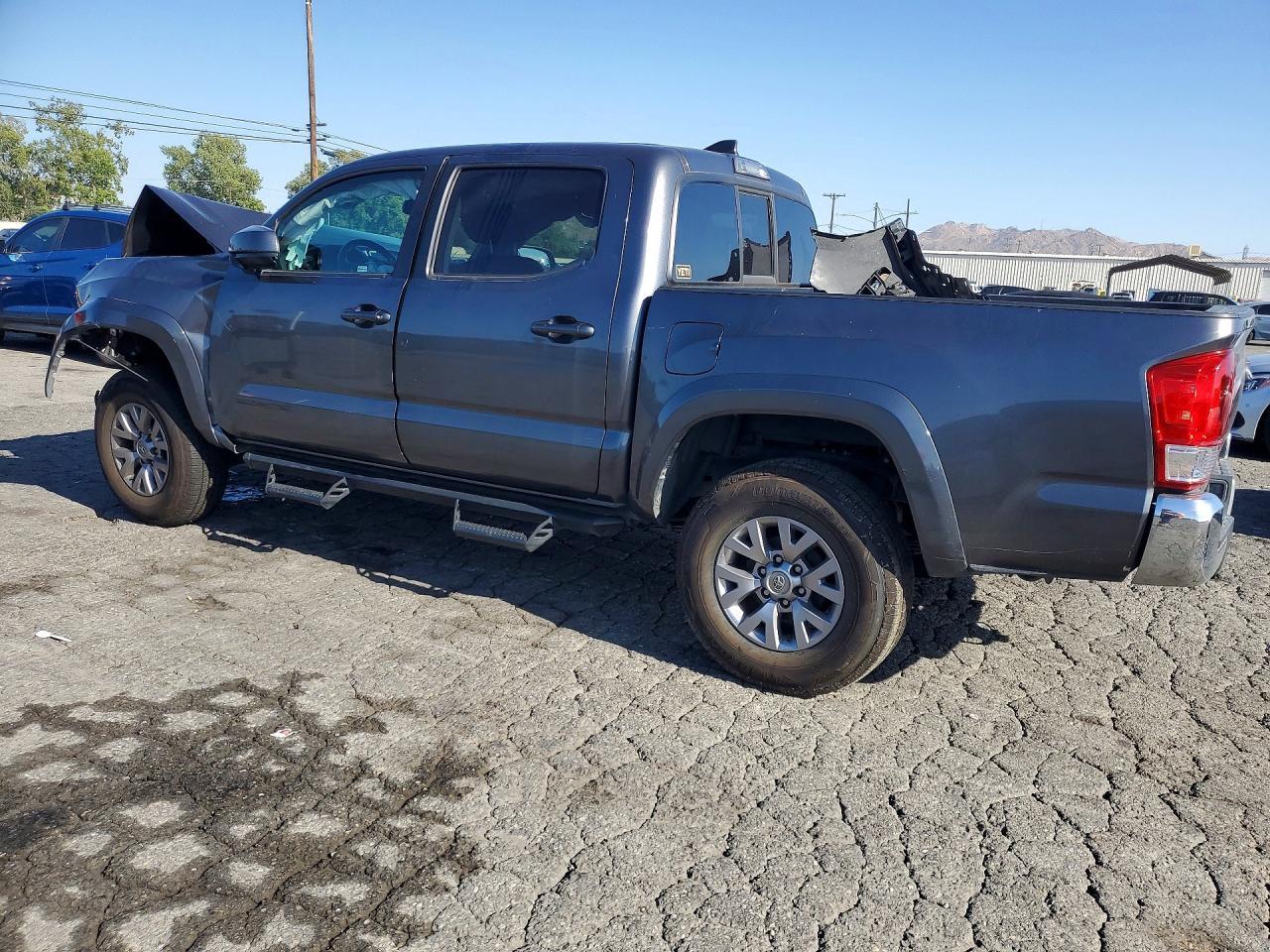 2017 Toyota Tacoma Sr5 V6 - Фото 2