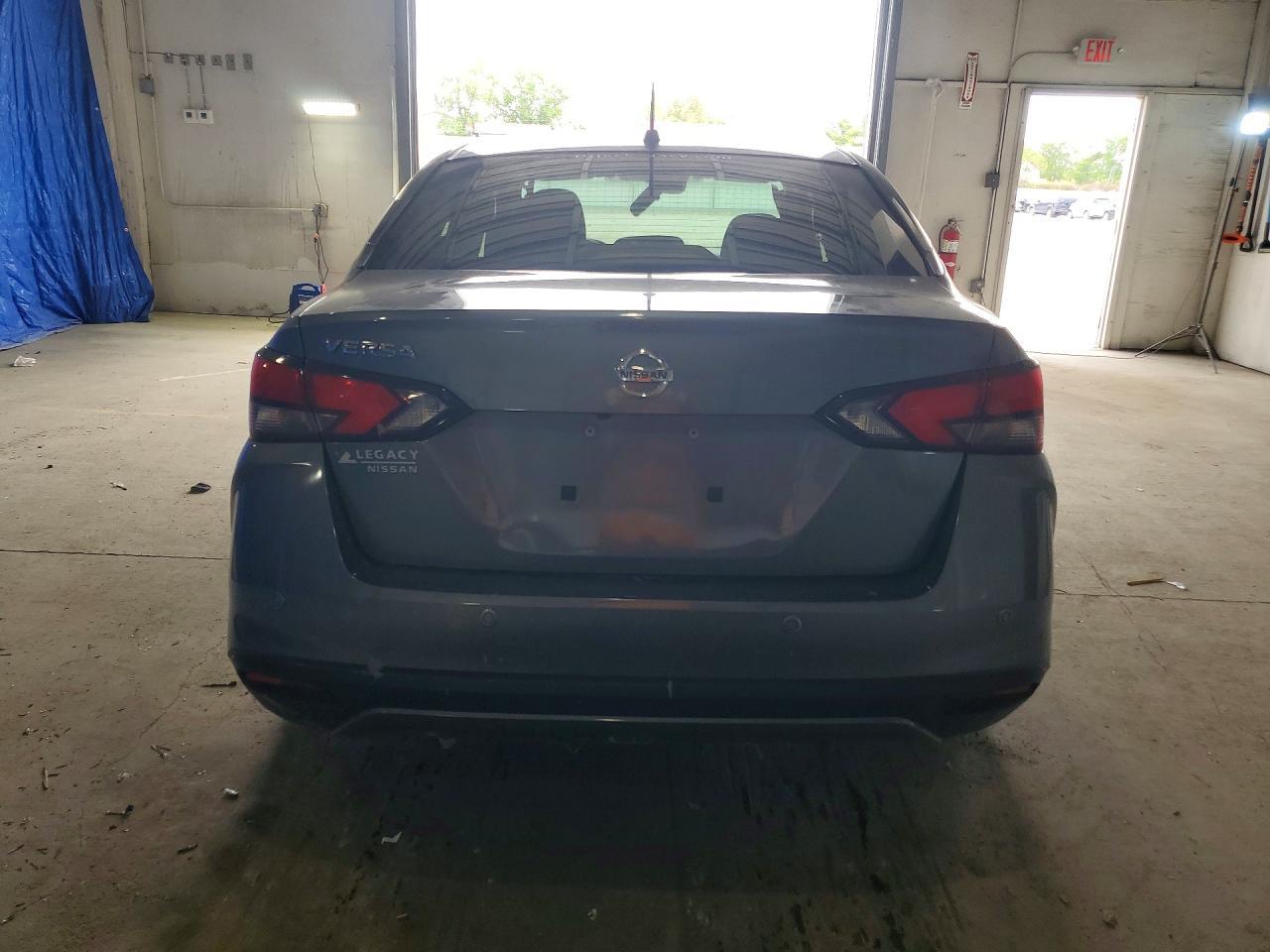 2021 Nissan Versa S - Фото 6