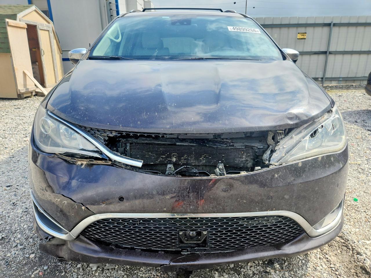 2017 Chrysler Pacifica Limited - Image 5