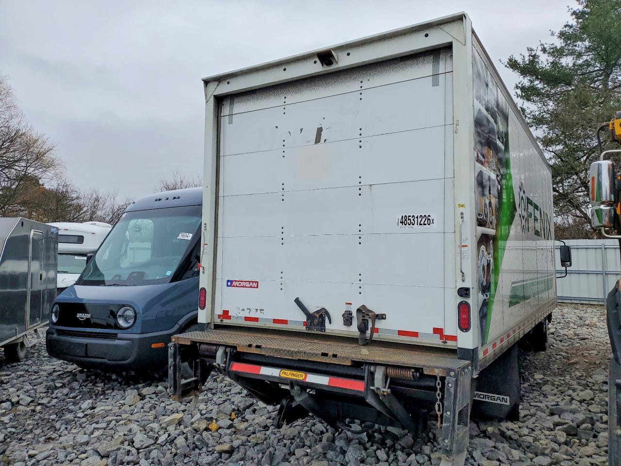 2022 Isuzu Nrr Box Truck - Фото 3