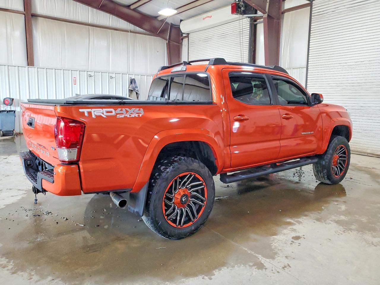 2016 Toyota Tacoma Trd Sport - Фото 3