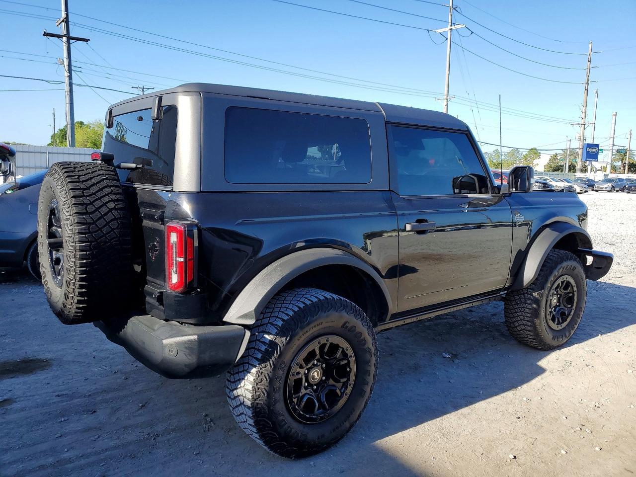 2023 Ford Bronco Base - Фото 3