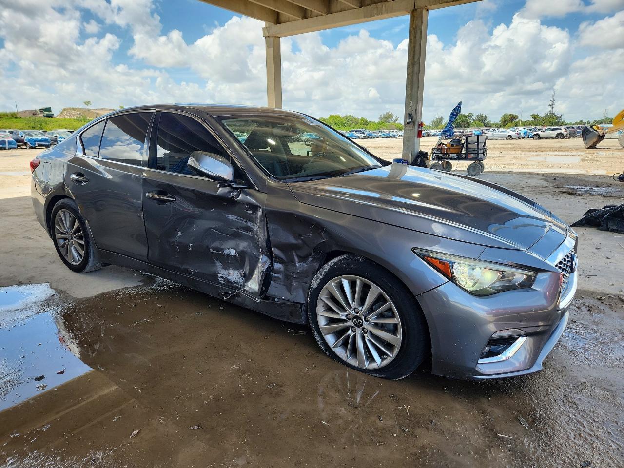 2021 Infiniti Q50 Luxe - Фото 4