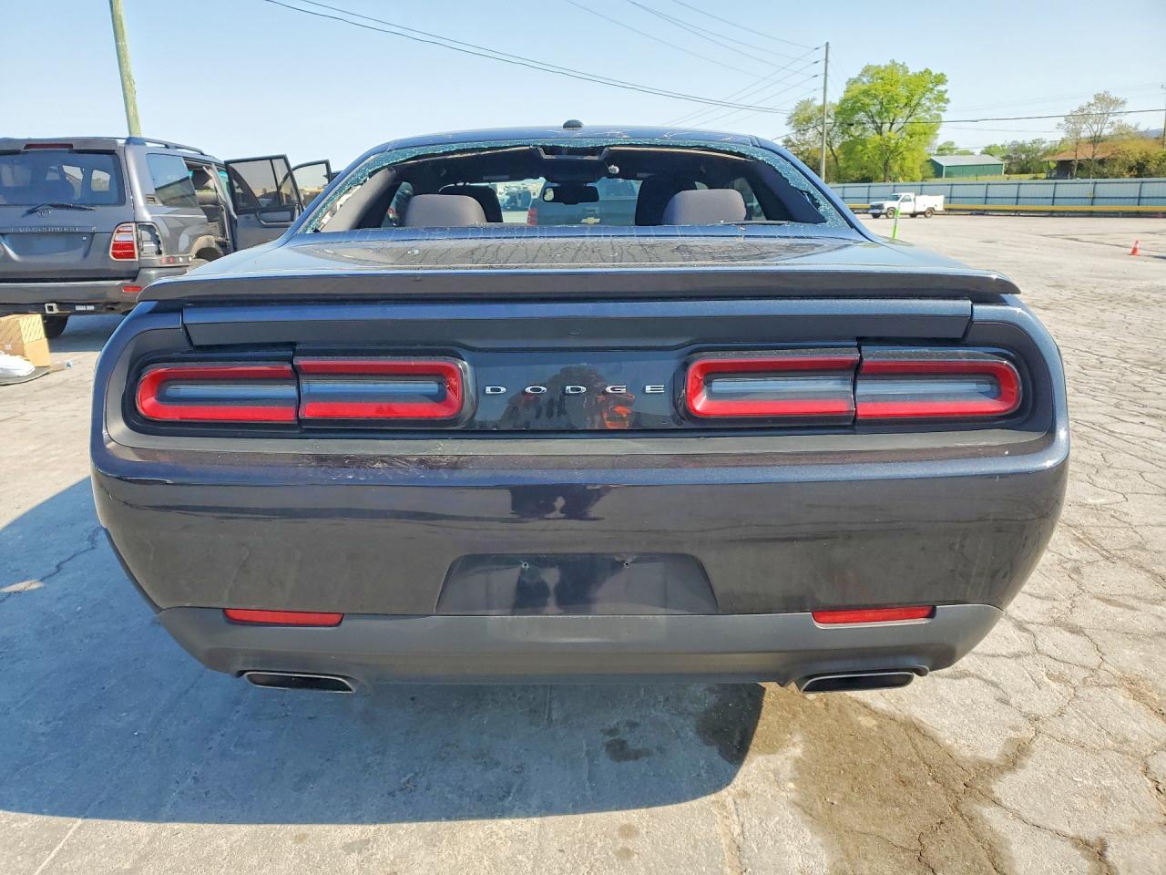 2017 Dodge Challenger R - Фото 6