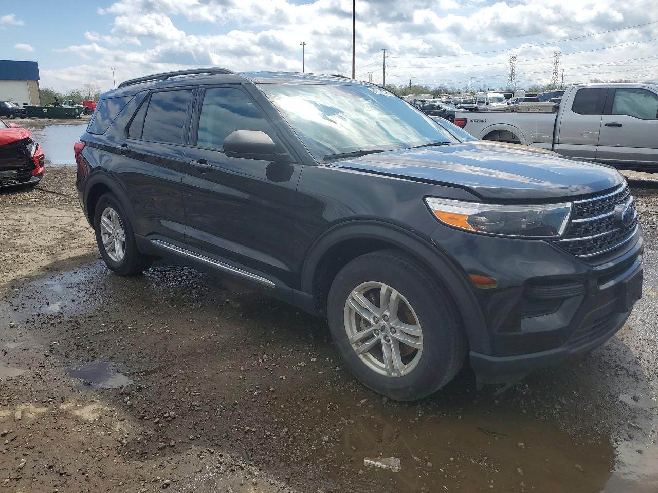2022 Ford Explorer Xlt - Фото 4