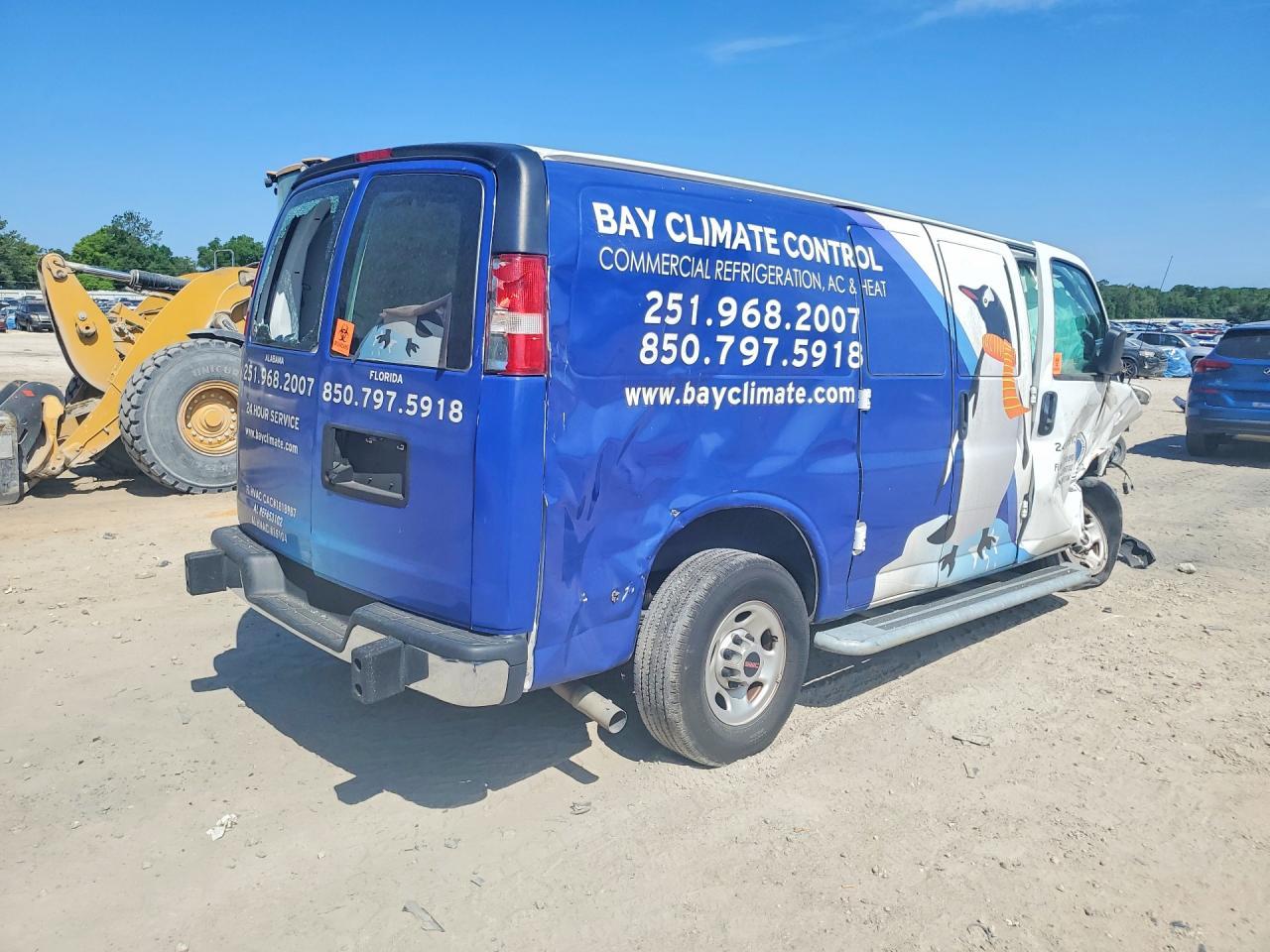 2022 GMC Savana G2500 - Фото 3