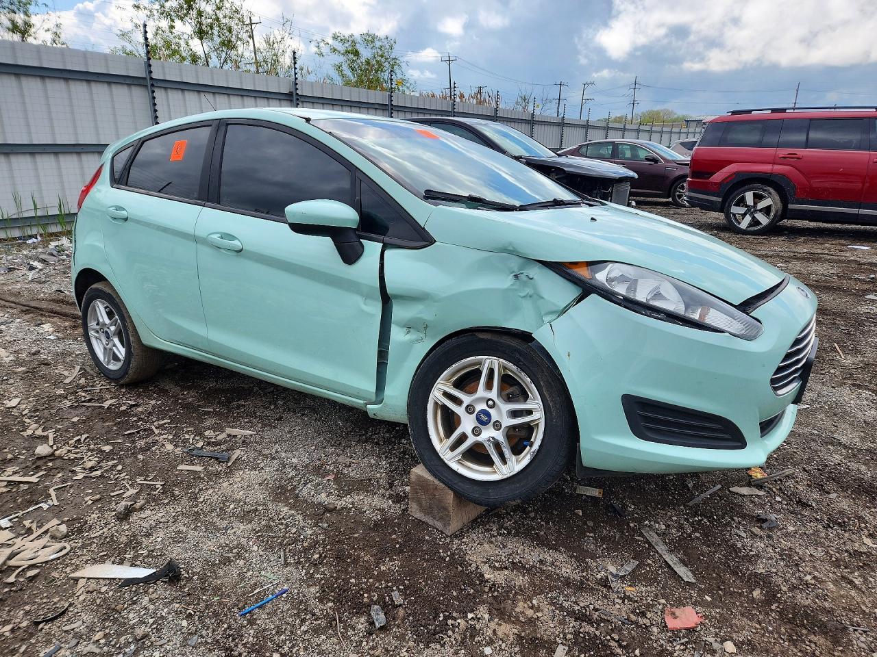 2017 Ford Fiesta Se - Фото 4