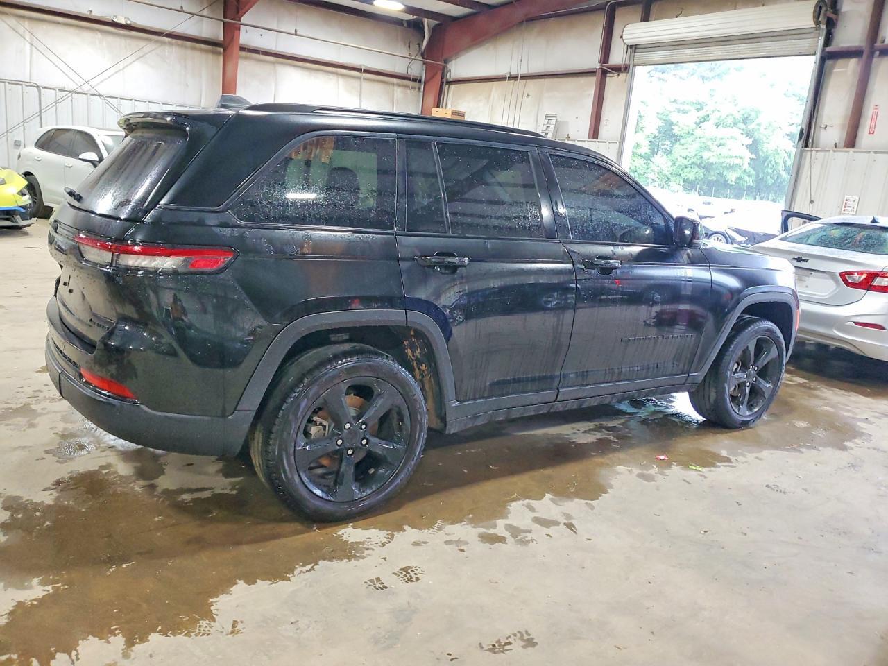 2024 Jeep Grand Cherokee Limited - Image 3