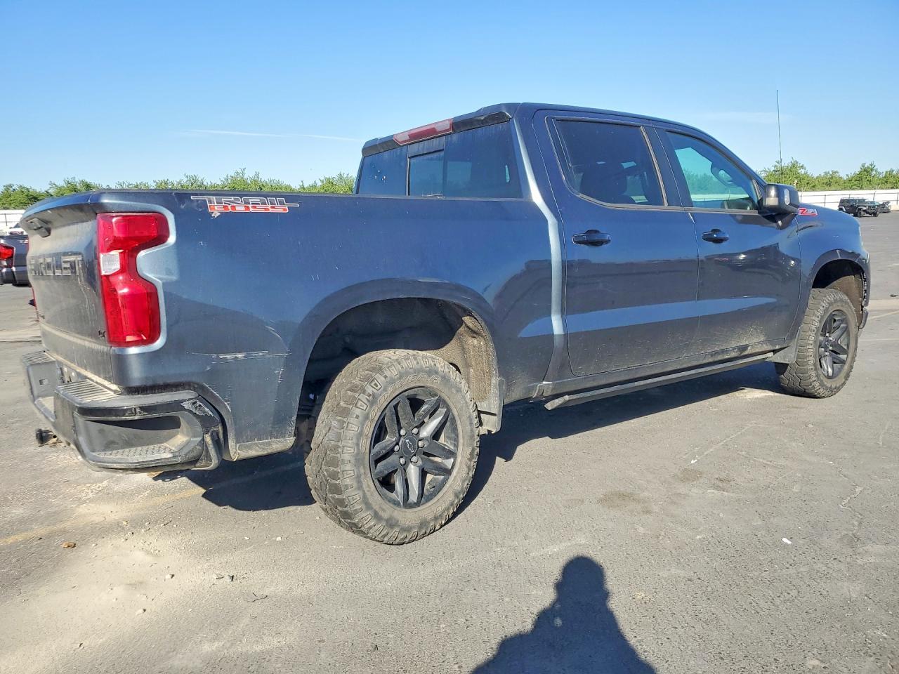 2020 Chevrolet Silverado K1500 Lt Trail Boss - Фото 3