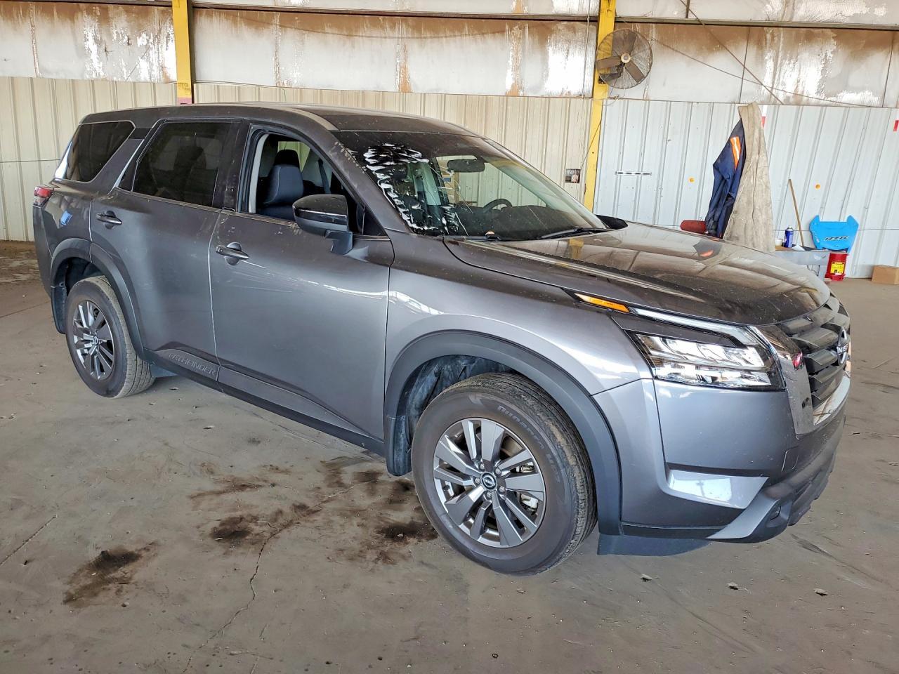 2025 Nissan Pathfinder S - Image 4