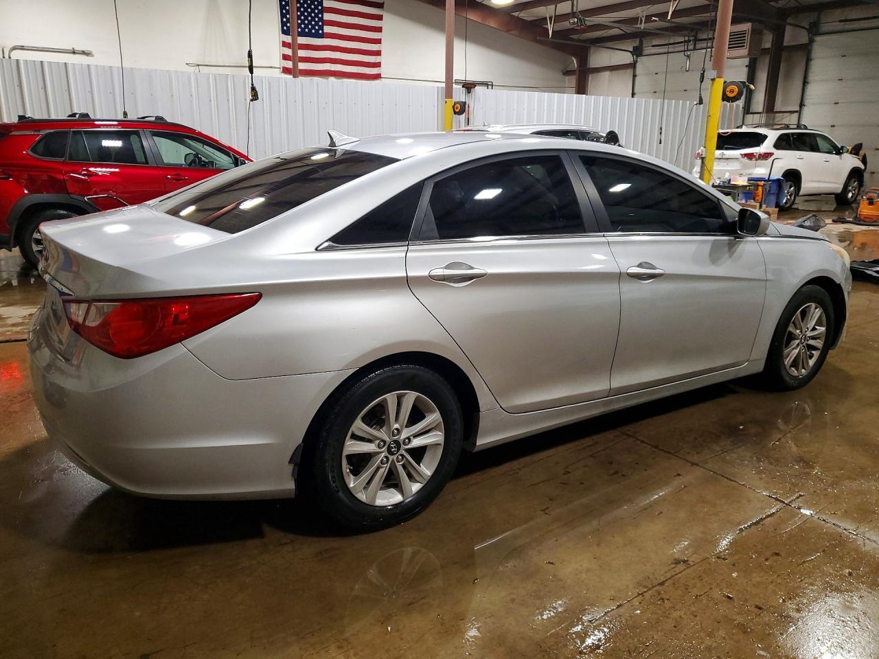 2011 Hyundai Sonata Gls - Фото 3