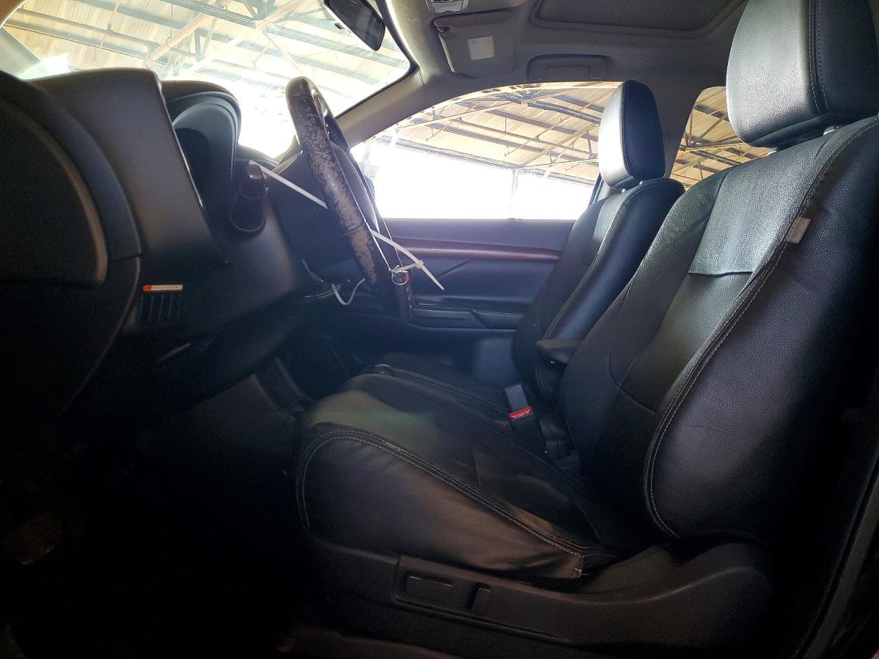 2015 Mitsubishi Outlander Se - Image 7