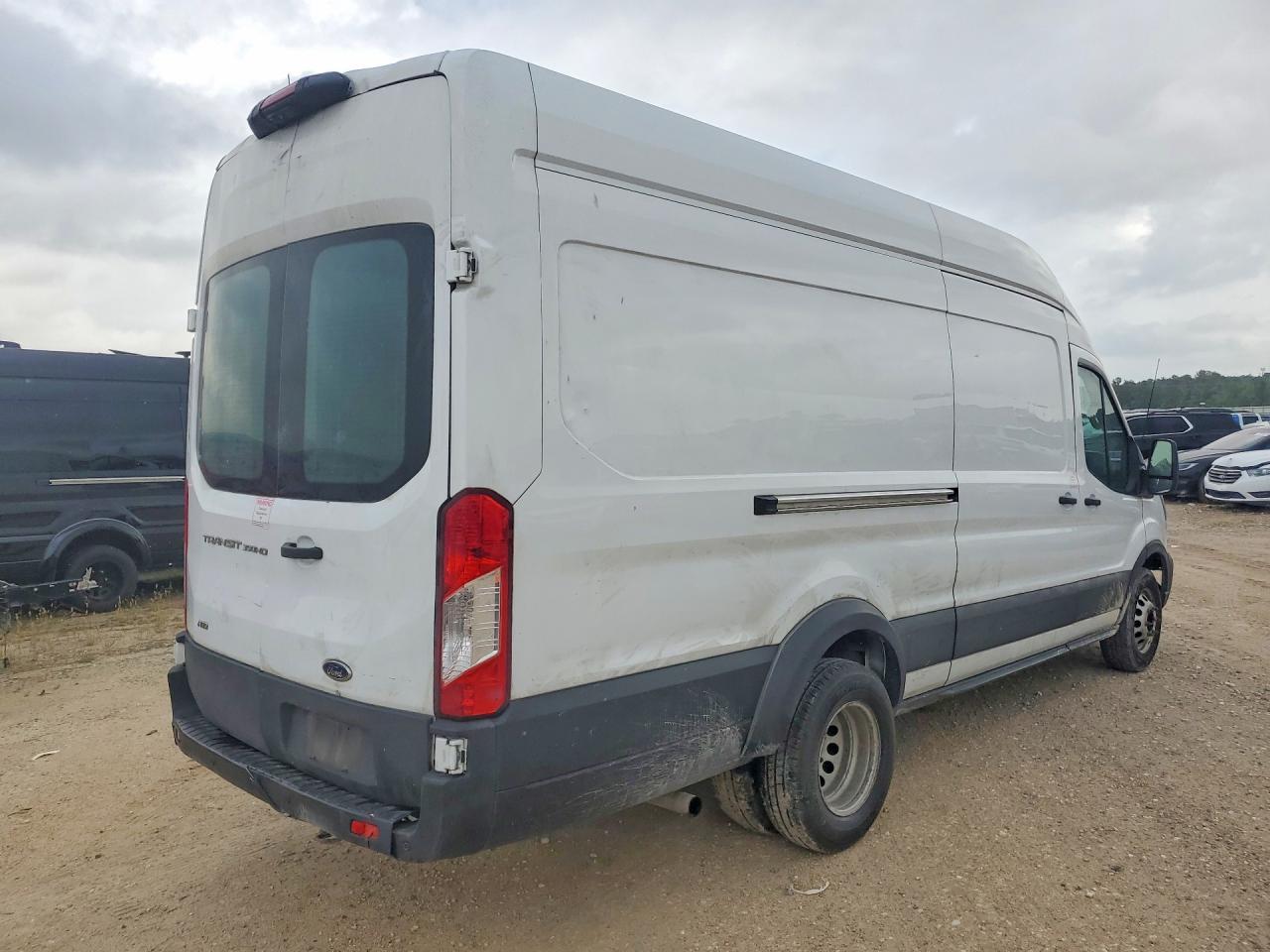 2022 Ford Transit T-350 Hd - Фото 3