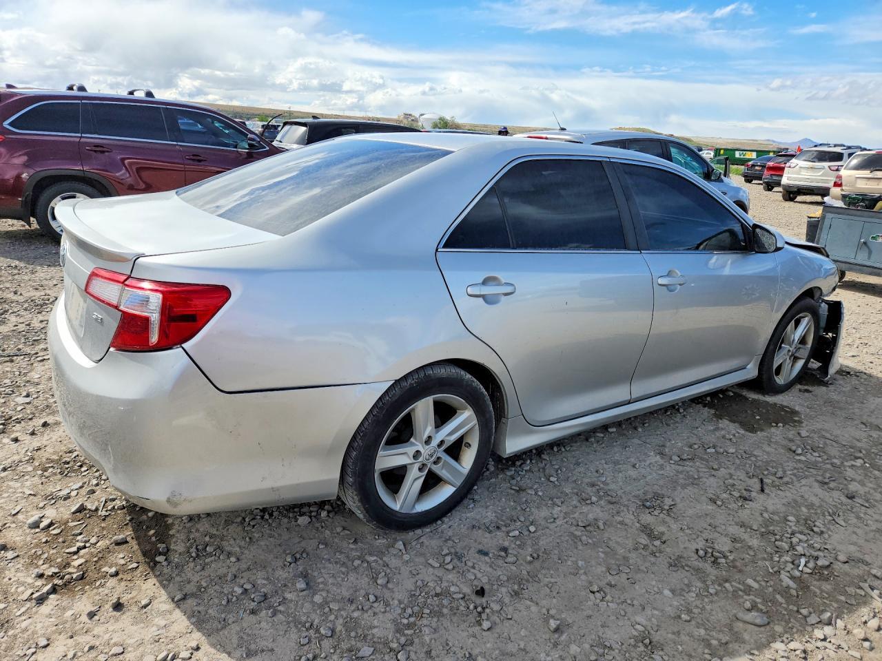 2012 Toyota Camry Se - Фото 3