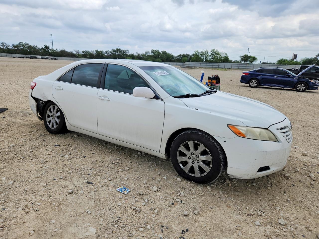 2009 Toyota Camry - Image 4