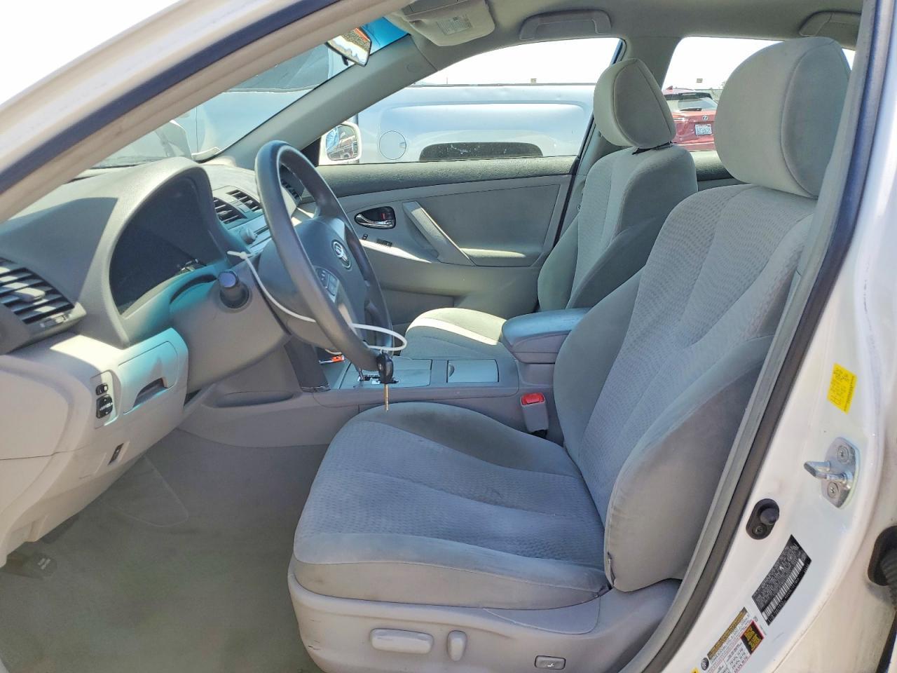2011 Toyota Camry - Image 7