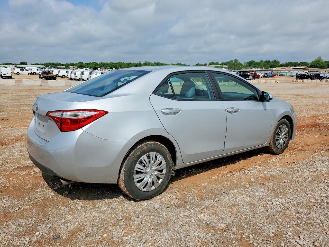 2014 Toyota Corolla L - Image 3