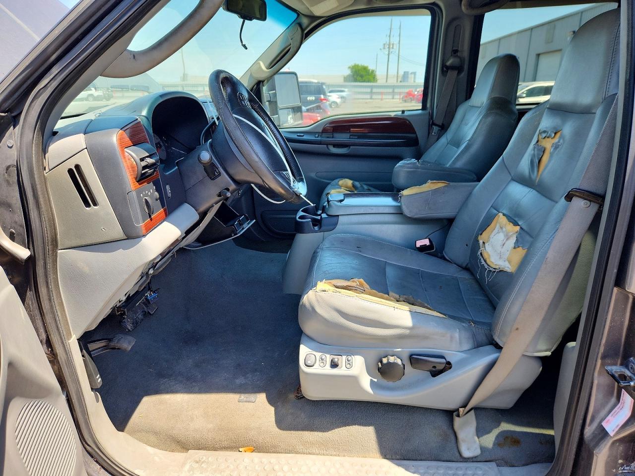 2006 Ford F-350 Supe - Image 7