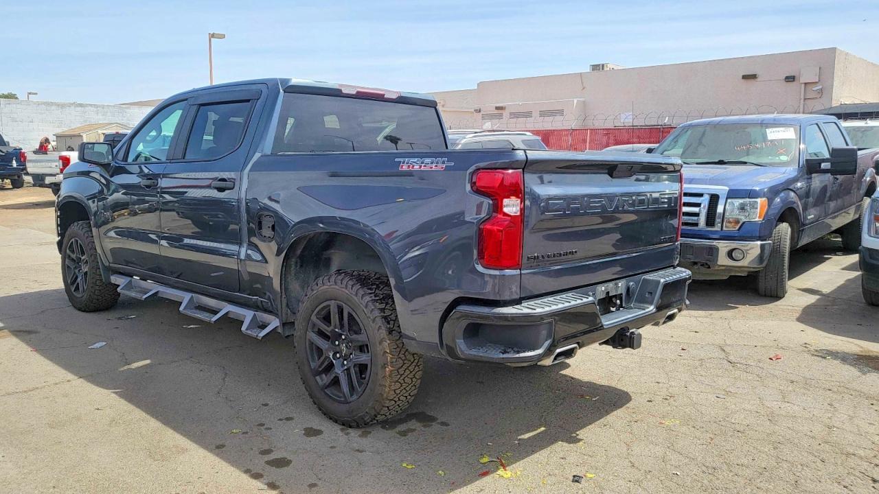 2021 Chevrolet Silverado K1500 Trail Boss Custom - Image 3