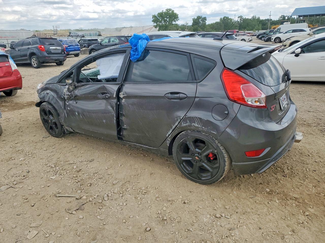 2016 Ford Fiesta St - Image 2
