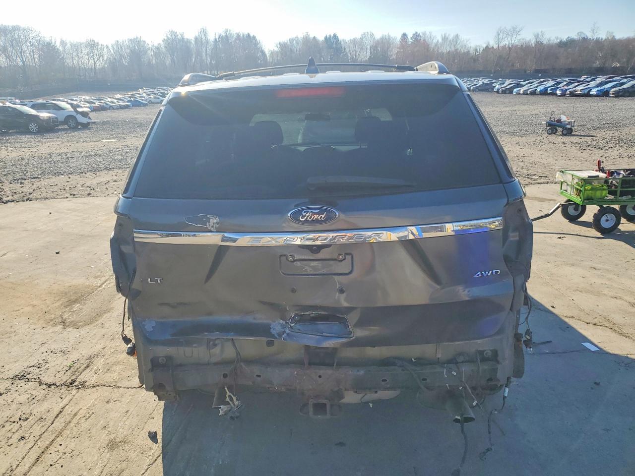 2017 Ford Explorer Xlt - Image 6
