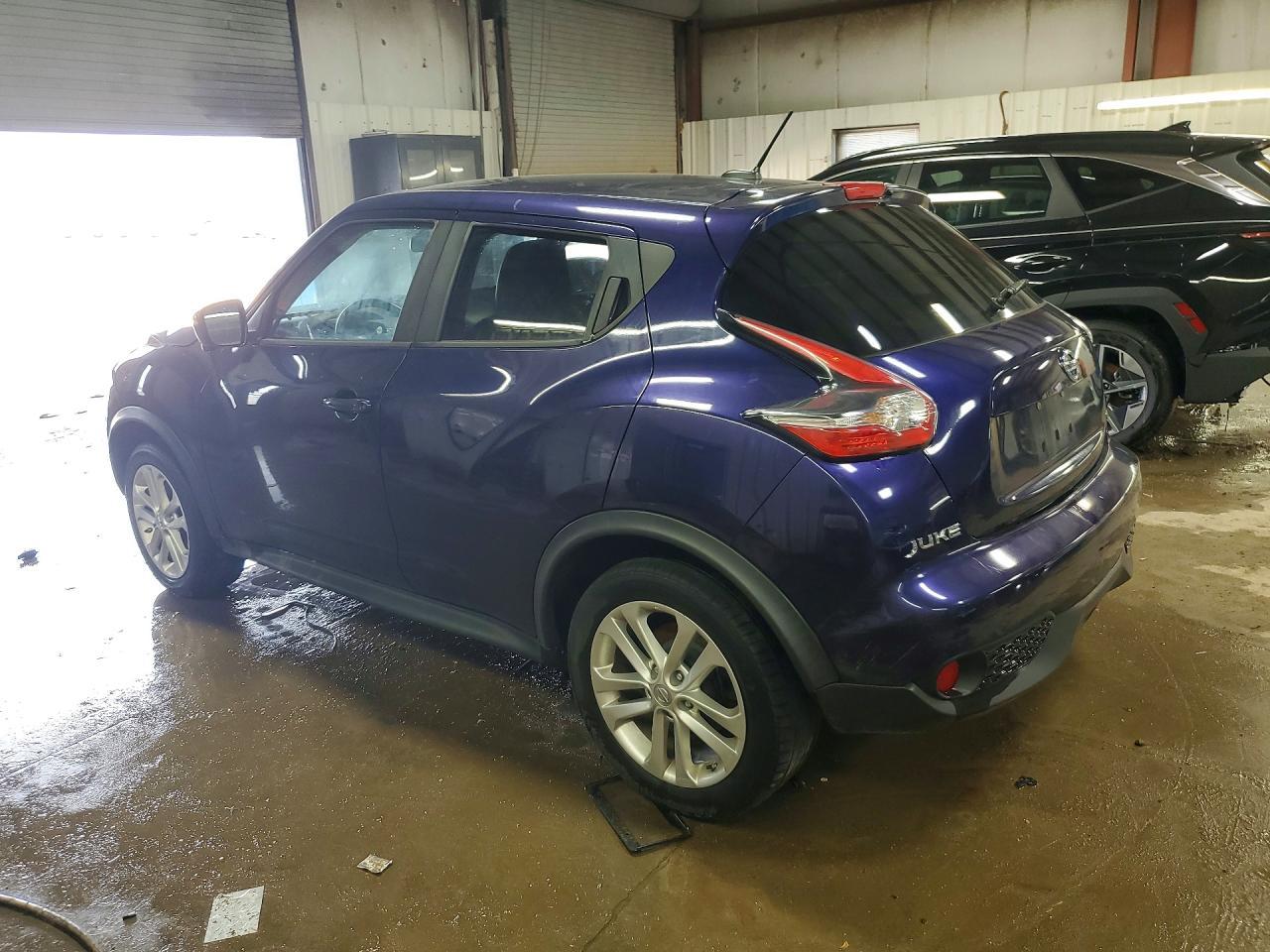 2016 Nissan Juke S - Image 2