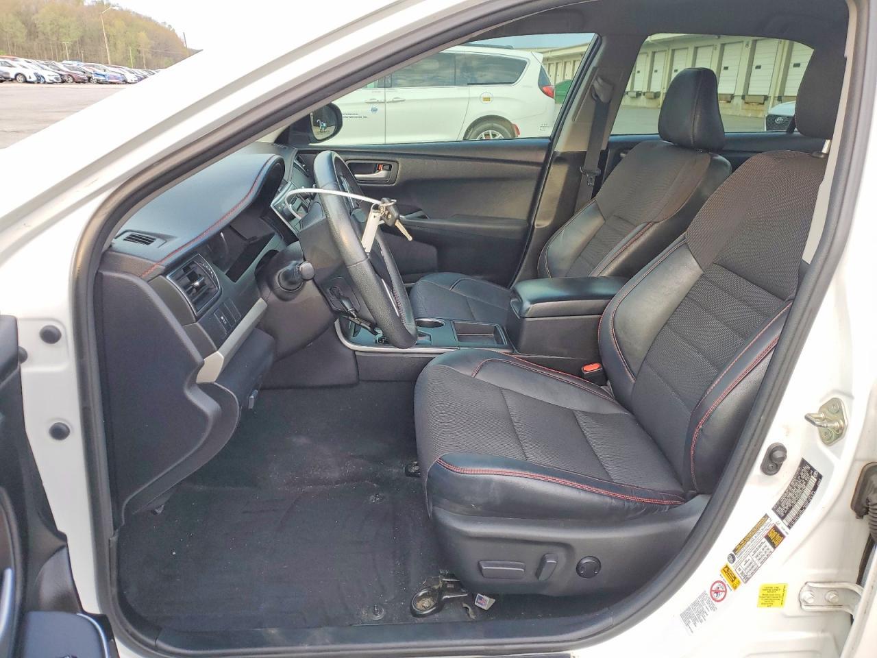 2017 Toyota Camry Se - Image 7