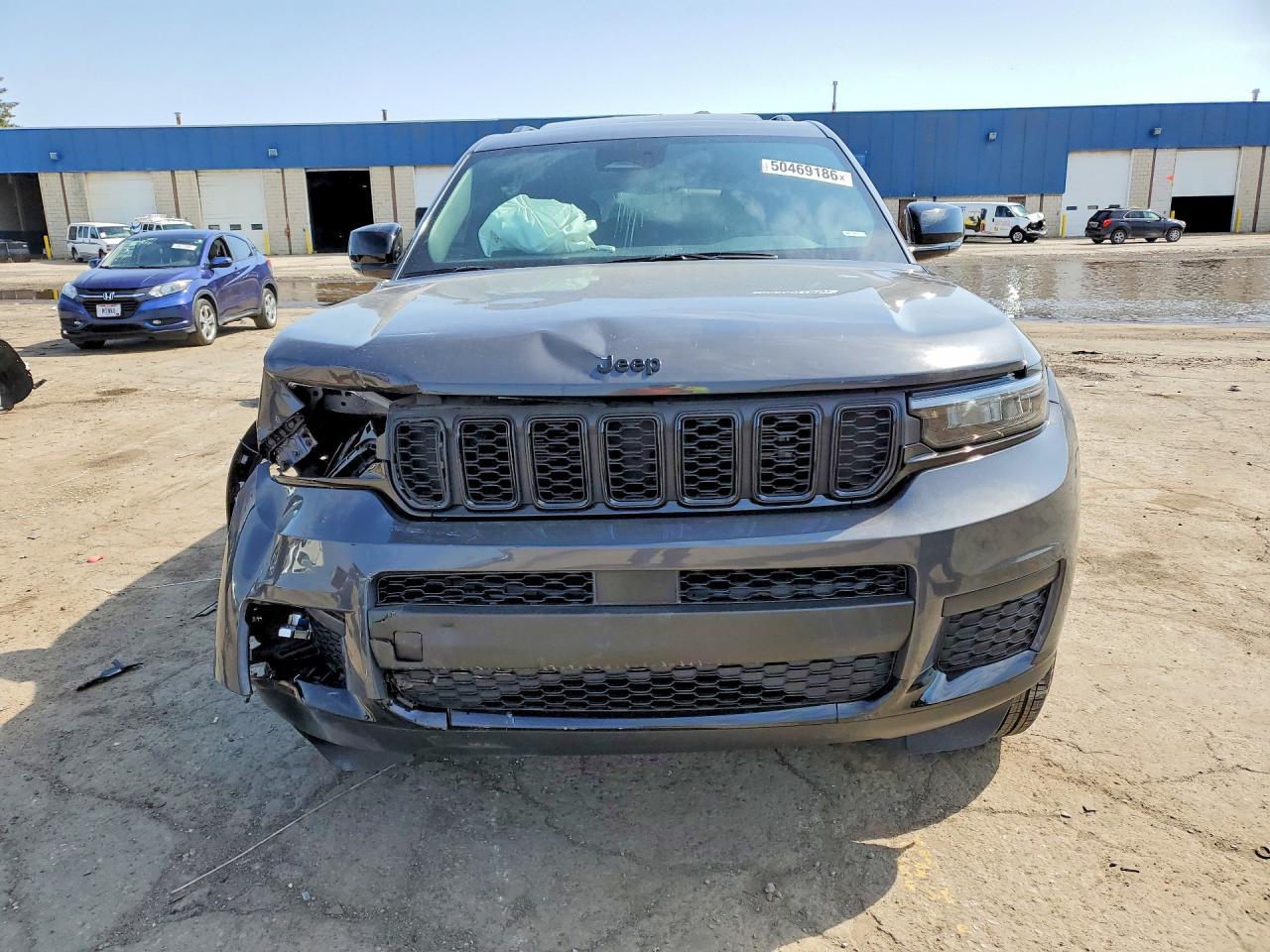 2024 Jeep Grand Cherokee L Laredo - Image 5