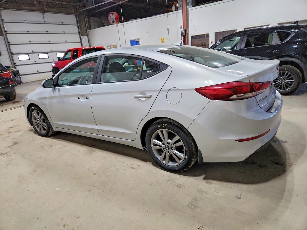 2017 Hyundai Elantra Se - Фото 2