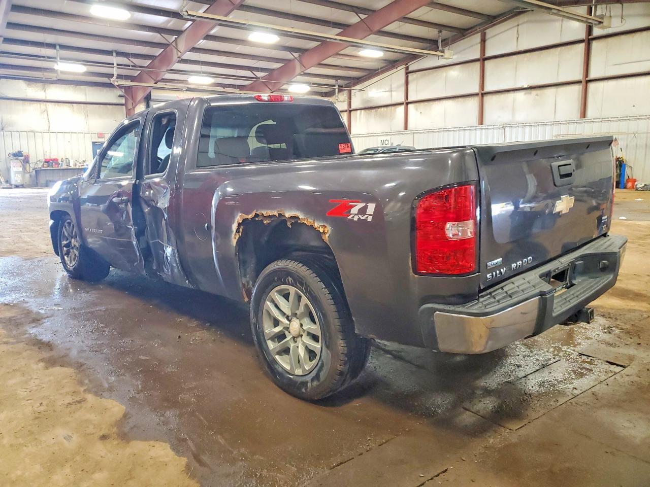 2011 Chevrolet Silverado K1500 Lt - Фото 2