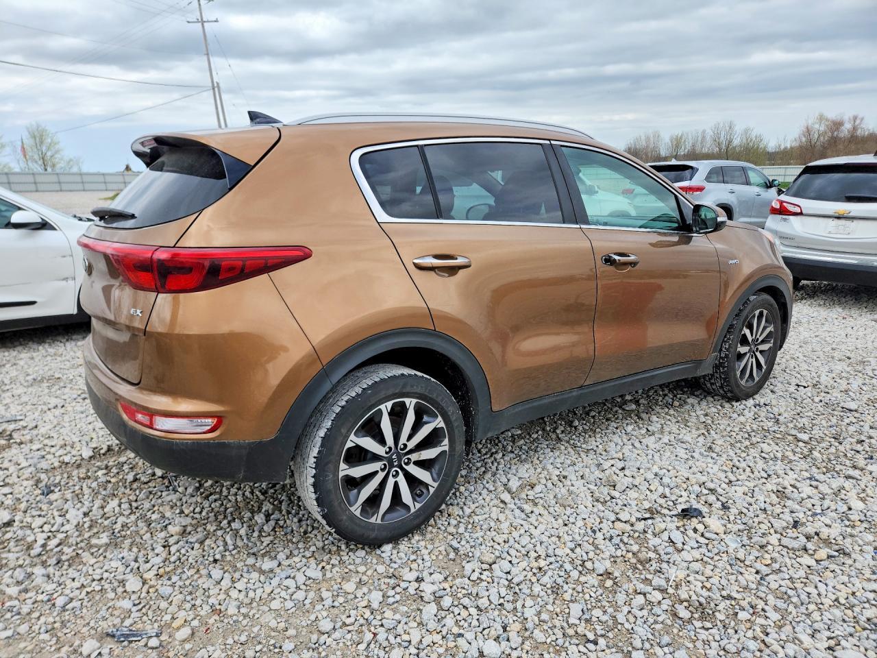 2017 Kia Sportage Ex - Image 3