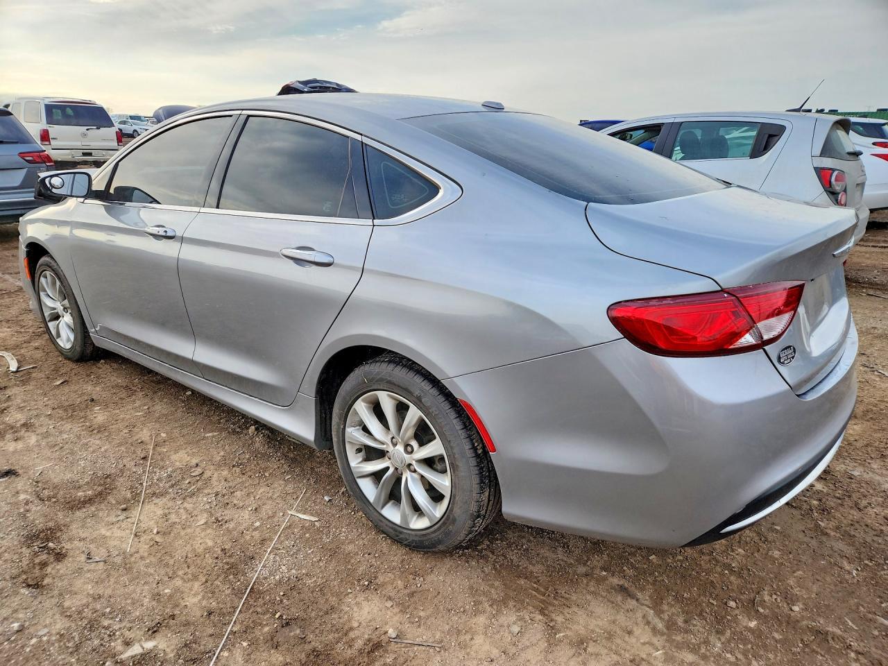 2015 Chrysler 200 C - Фото 2